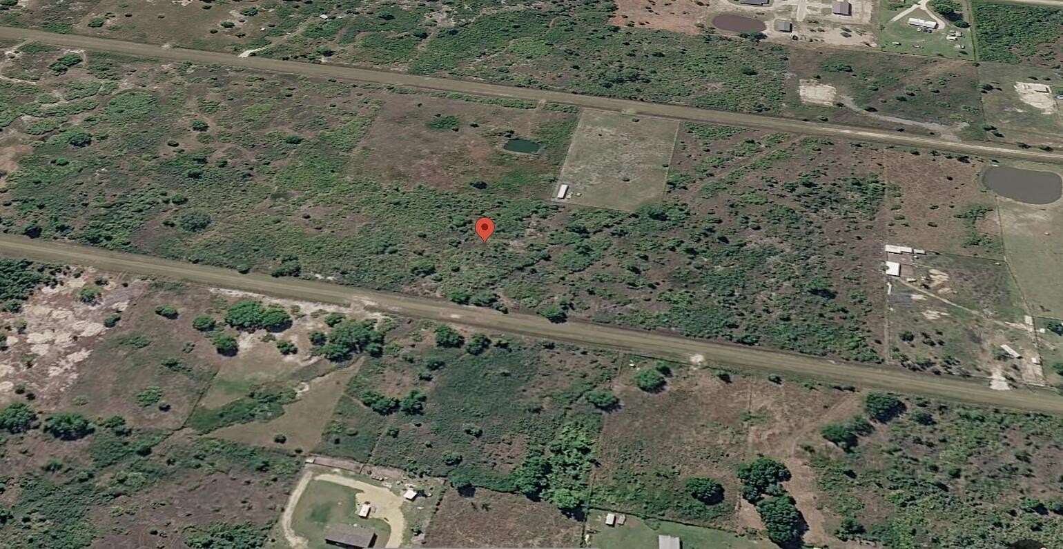 1.25 Acres of Land for Sale in Okeechobee, Florida