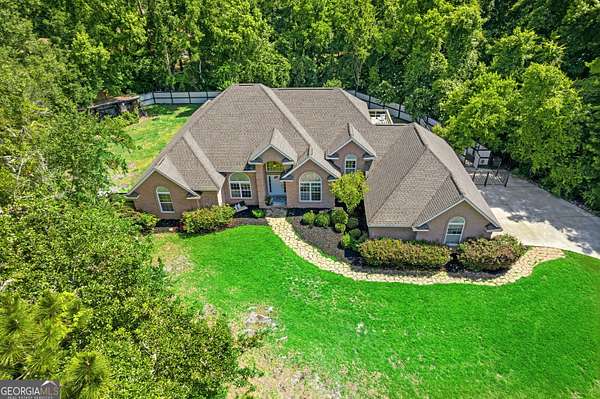 1.64 Acres of Land with Home for Sale in Kingsland, Georgia