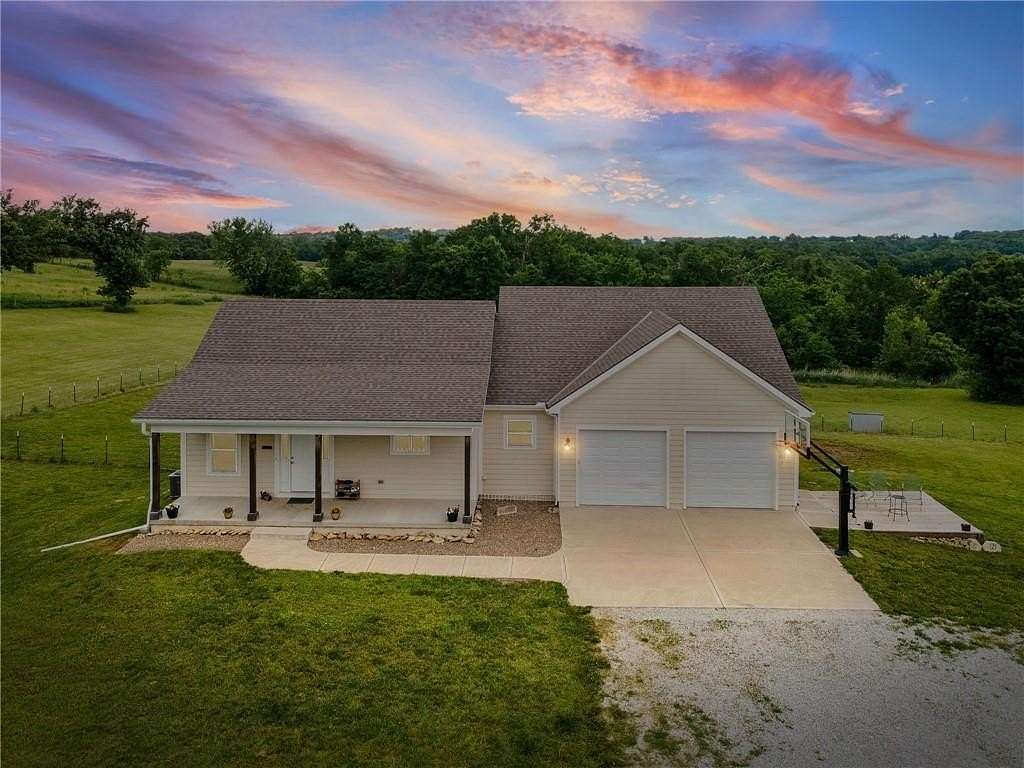 8.29 Acres of Land with Home for Sale in Linwood, Kansas