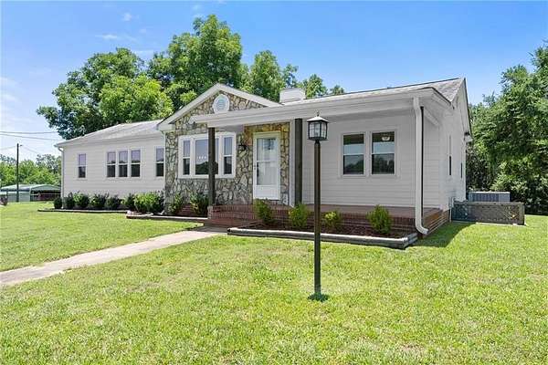 11.2 Acres of Land with Home for Sale in Elberton, Georgia