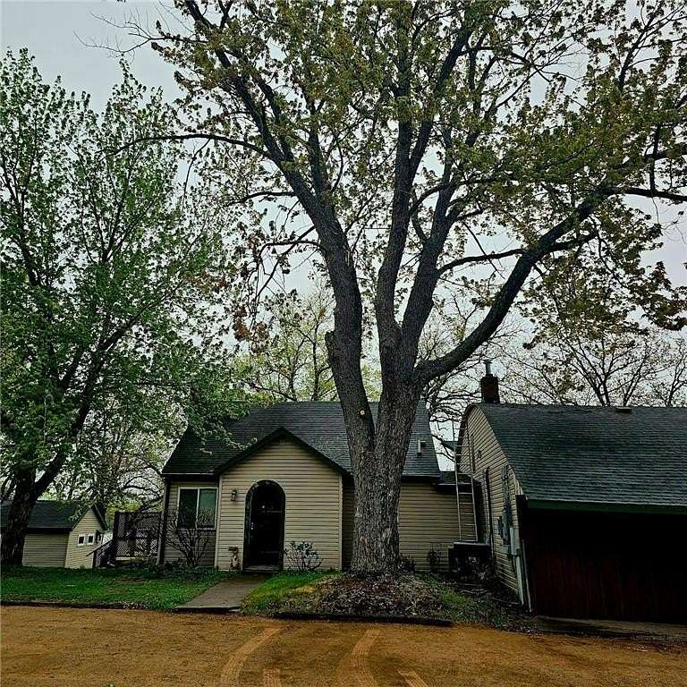 2.63 Acres of Mixed-Use Land for Sale in Kanabec Township, Minnesota