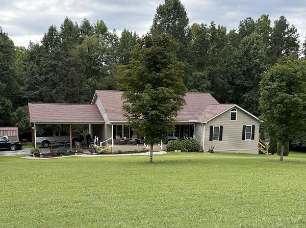 11.4 Acres of Recreational Land with Home for Sale in Mooresburg, Tennessee