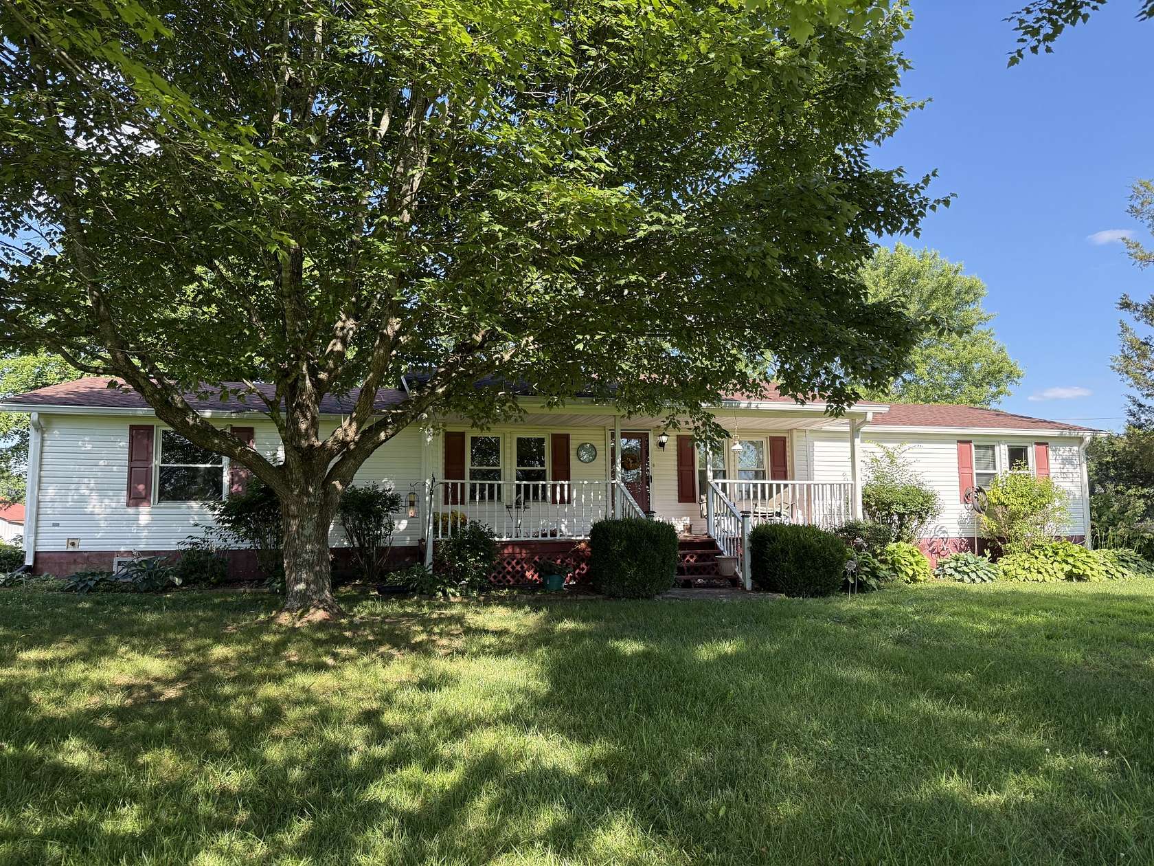 5 Acres of Land with Home for Sale in Mount Juliet, Tennessee
