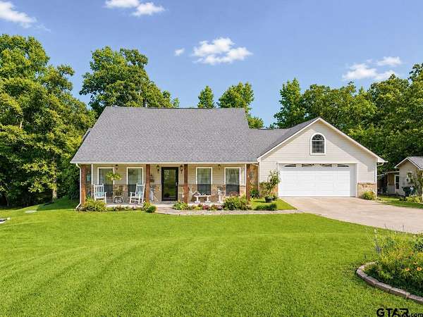 2 Acres of Land with Home for Sale in Tyler, Texas
