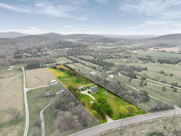 5 Acres of Land with Home for Sale in Milton, Tennessee