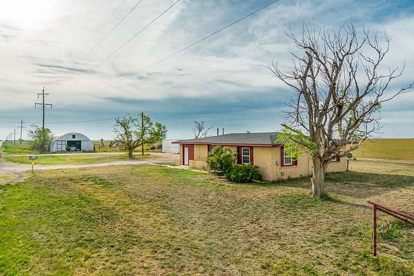 1.66 Acres of Land with Home for Sale in Tulia, Texas