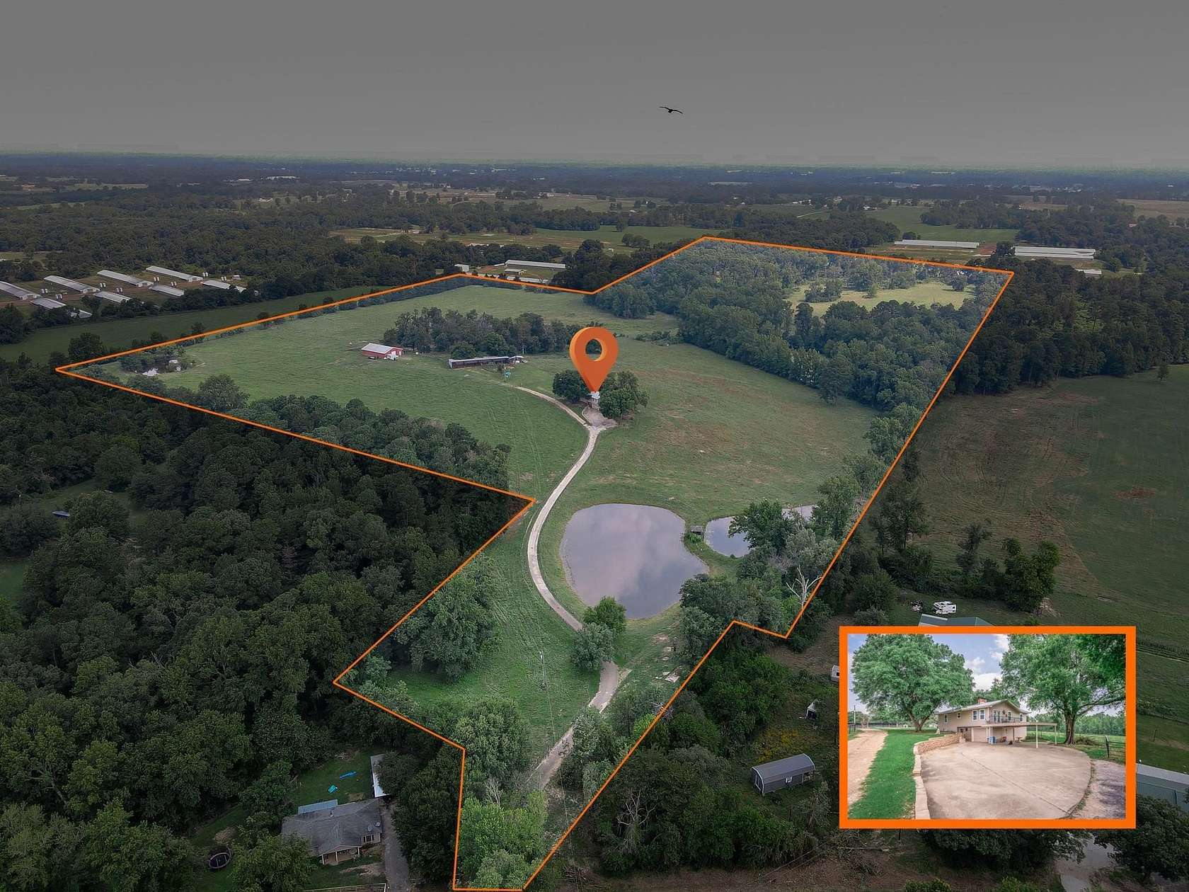 60.6 Acres of Agricultural Land with Home for Sale in Pittsburg, Texas