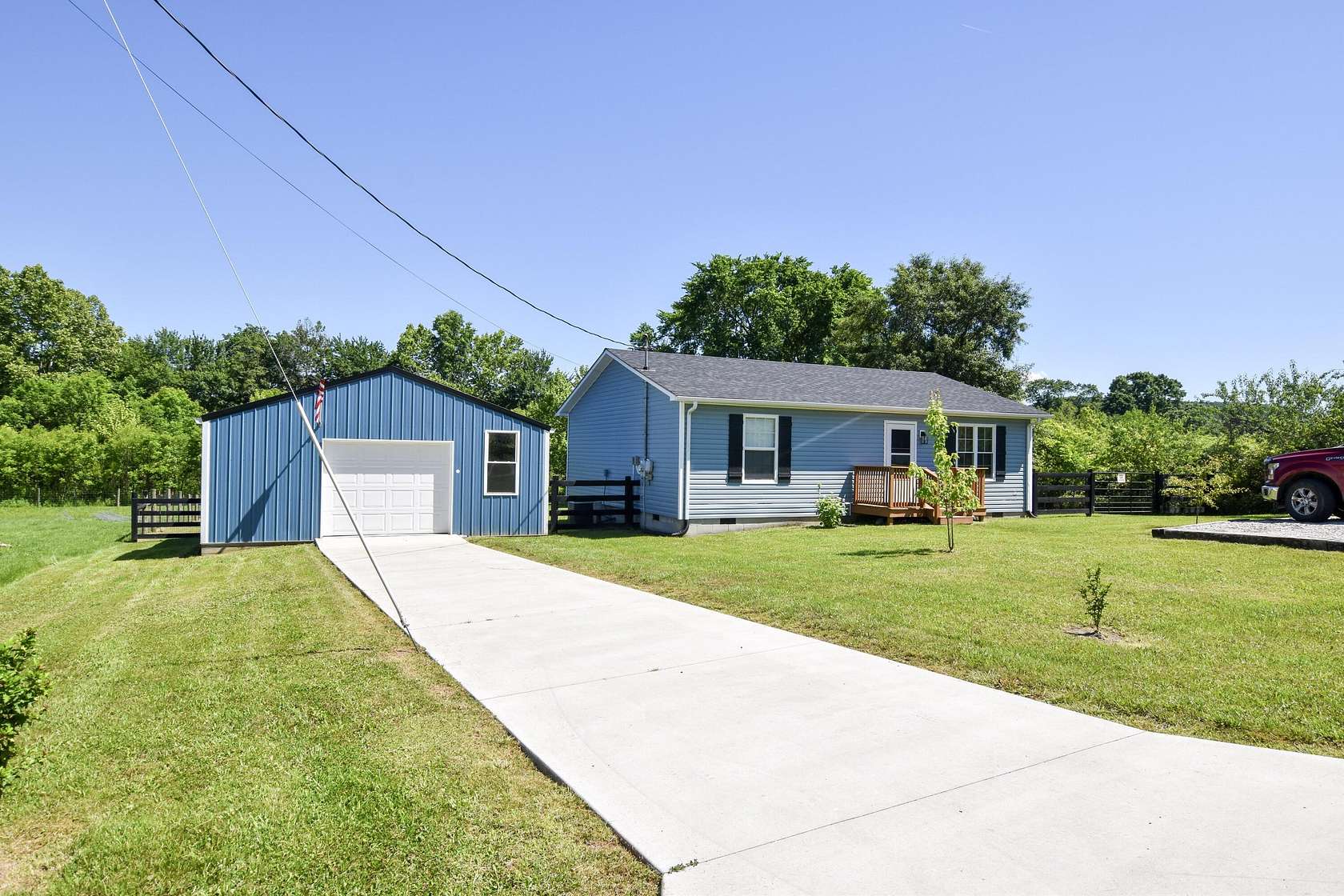 1.52 Acres of Land with Home for Sale in Olympia, Kentucky