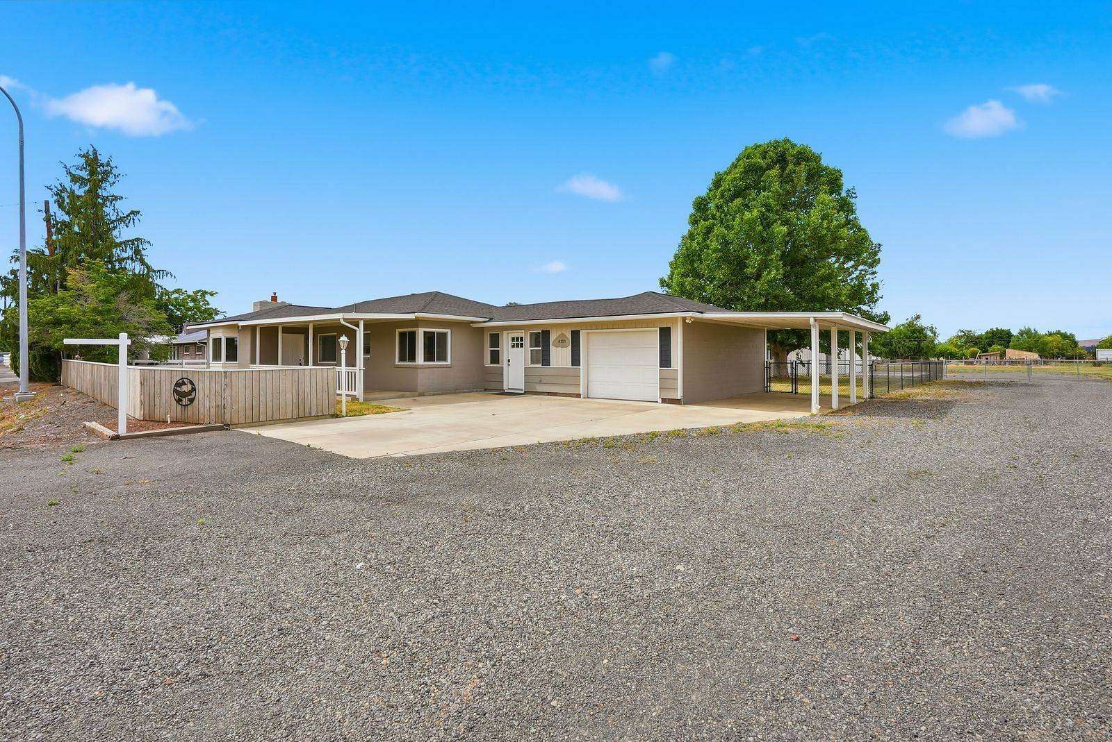 2.14 Acres of Land with Home for Sale in Yakima, Washington