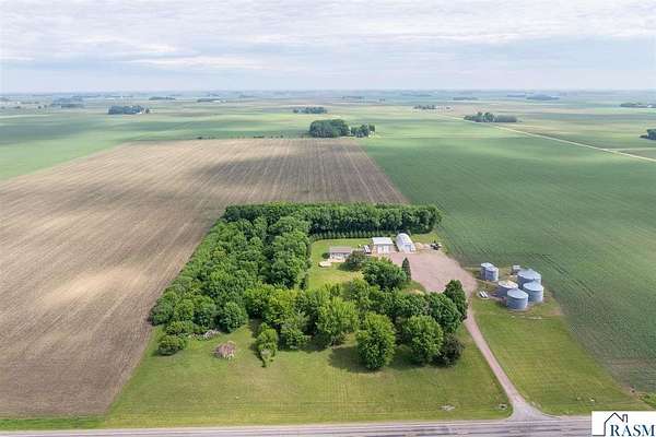7 Acres of Land with Home for Sale in Madelia, Minnesota