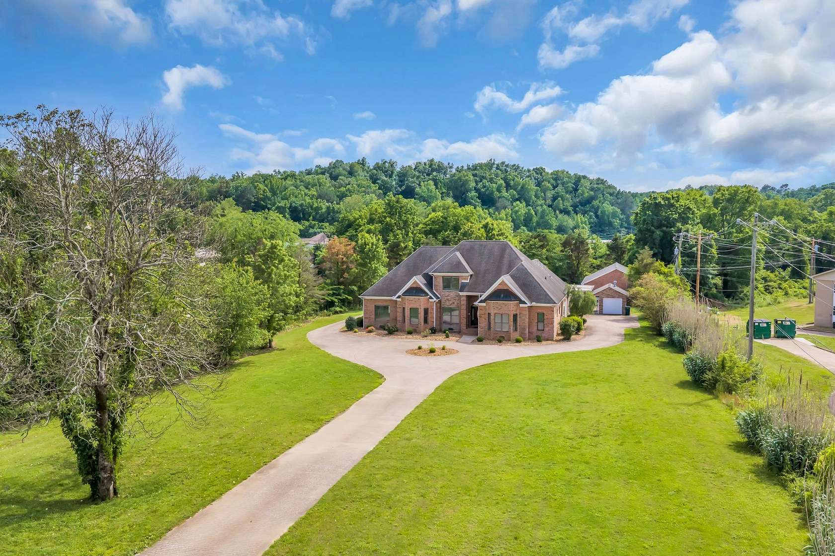 2.6 Acres of Land with Home for Sale in Waverly, Tennessee