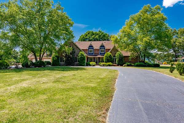 30.8 Acres of Agricultural Land with Home for Sale in Dayton, Tennessee