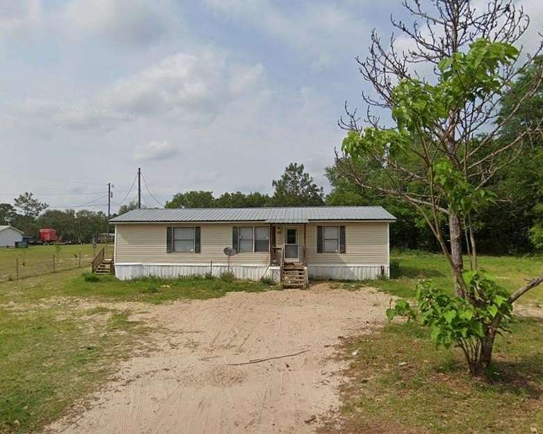 1.55 Acres of Land with Home for Sale in Douglas, Georgia