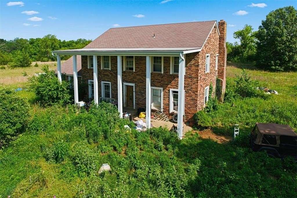 41.3 Acres of Land with Home for Sale in Tonganoxie, Kansas