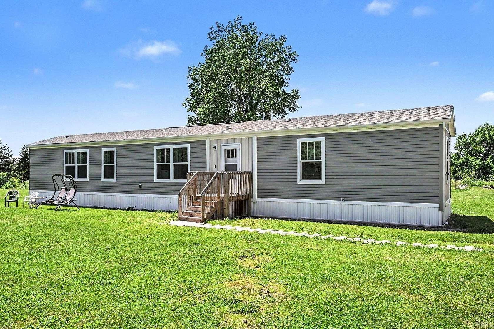 5 Acres of Land with Home for Sale in Pierceton, Indiana