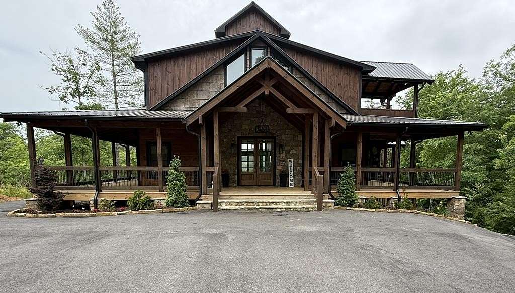 1.56 Acres of Land with Home for Sale in Blue Ridge, Georgia