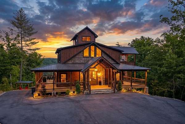 1.56 Acres of Land with Home for Sale in Blue Ridge, Georgia