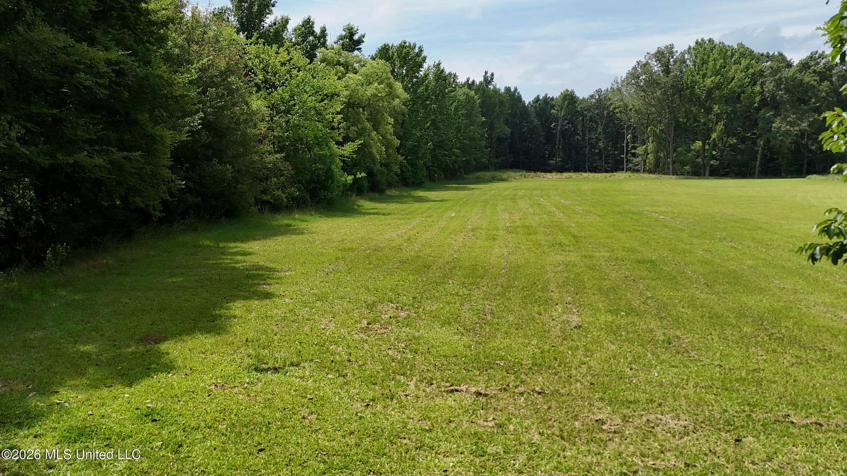 2 Acres of Residential Land for Sale in Madison, Mississippi