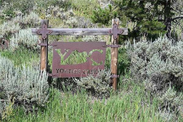 5 Acres of Residential Land for Sale in Oak Creek, Colorado