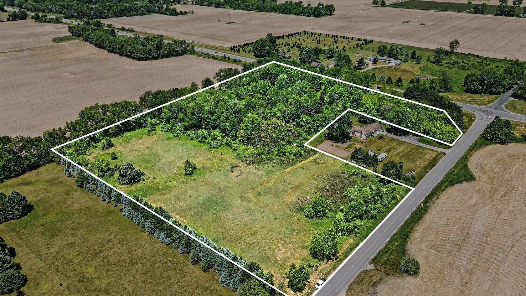 10 Acres of Land for Sale in Paw Paw, Michigan