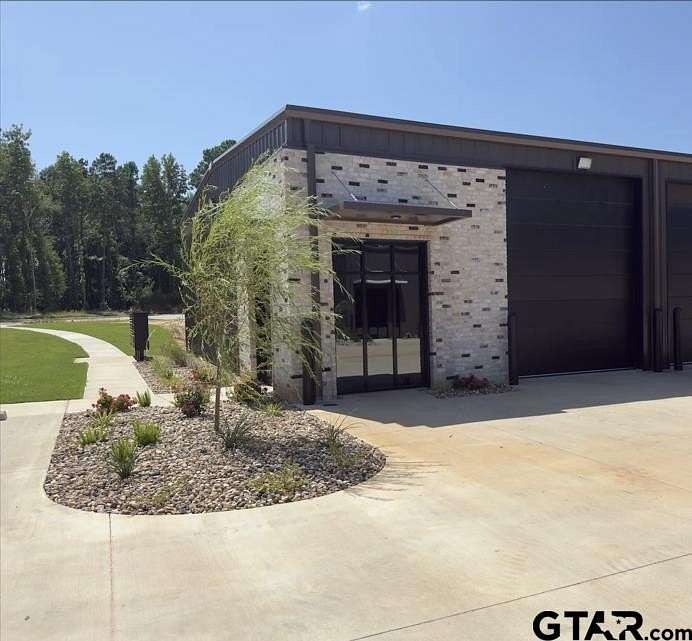 13.2 Acres of Improved Mixed-Use Land for Lease in Tyler, Texas
