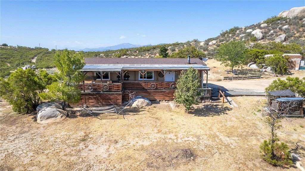 4.5 Acres of Land with Home for Sale in Aguanga, California