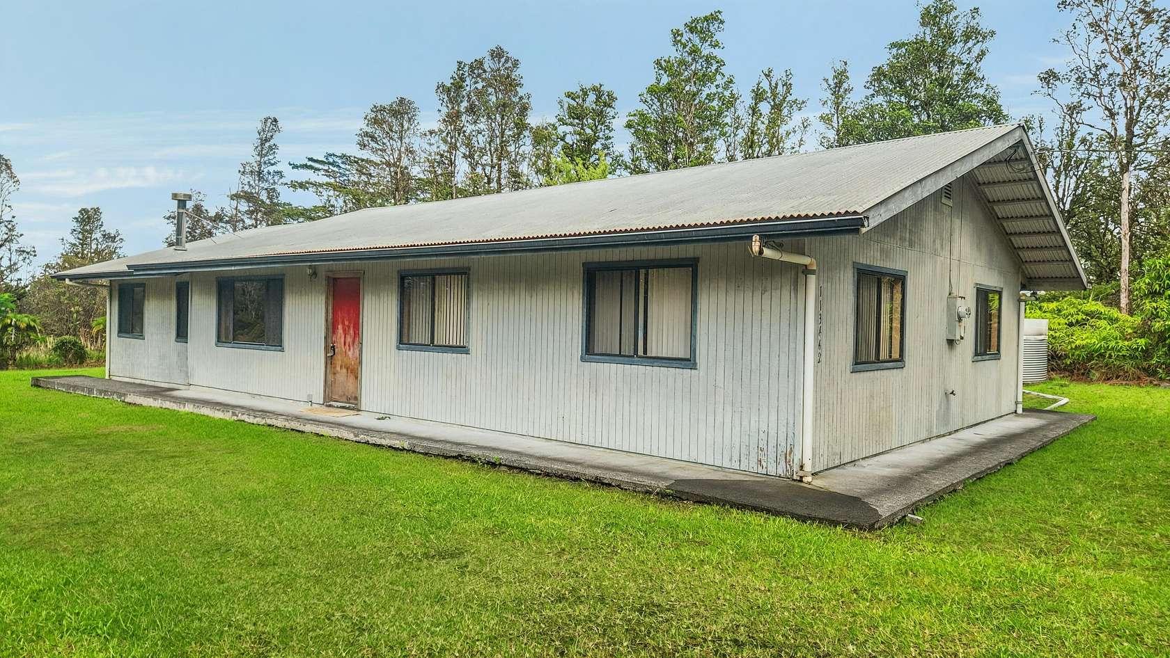 4 Acres of Land with Home for Sale in Mountain View, Hawaii