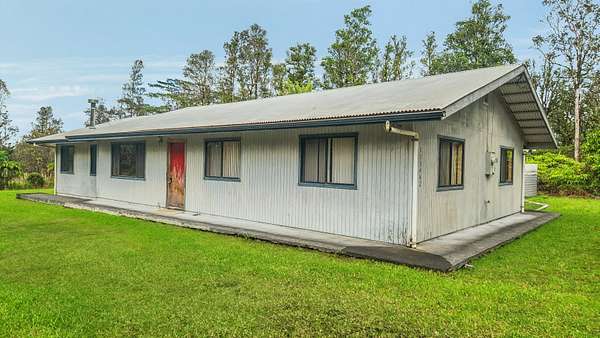 4 Acres of Land with Home for Sale in Mountain View, Hawaii
