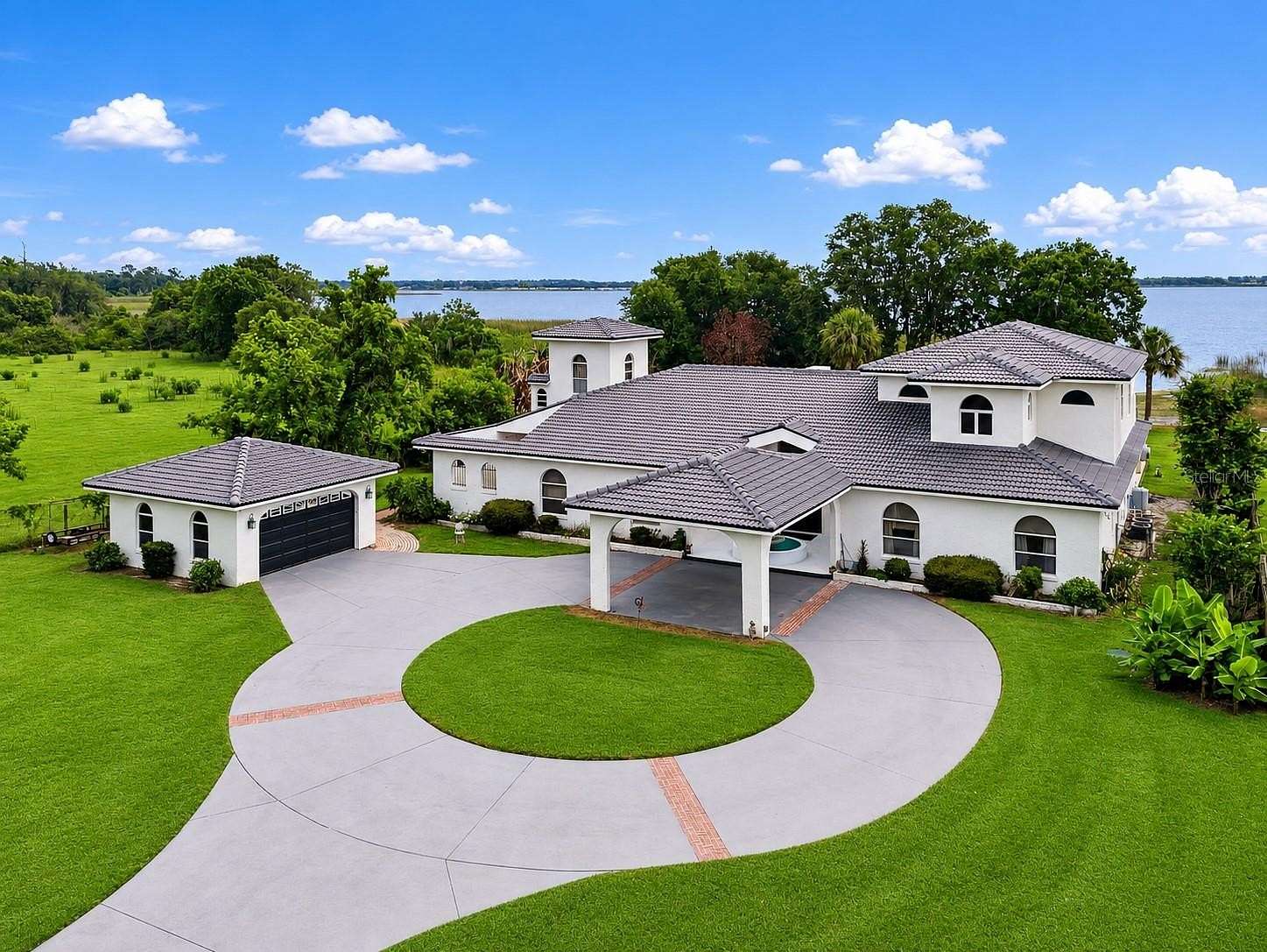 1.5 Acres of Land with Home for Sale in Winter Haven, Florida