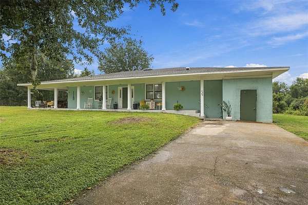 1.63 Acres of Land with Home for Sale in Wesley Chapel, Florida