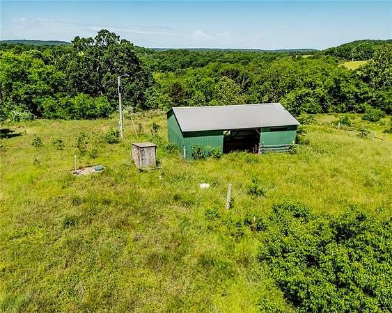 40 Acres of Agricultural Land for Sale in Prairie Grove, Arkansas