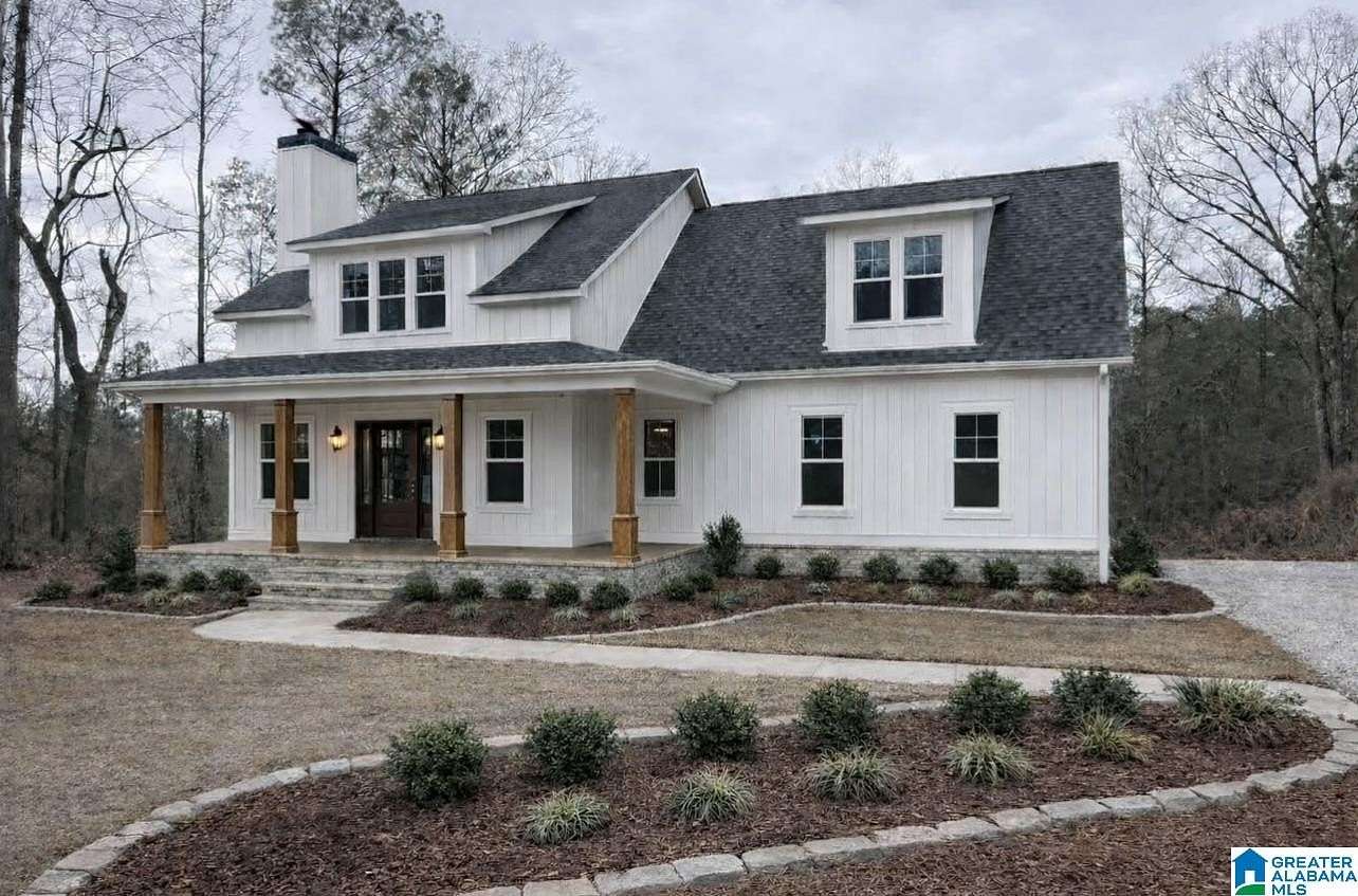 3.68 Acres of Land with Home for Sale in Anniston, Alabama