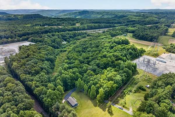 4.5 Acres of Residential Land for Sale in Monterey, Tennessee
