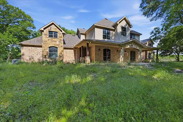 9.19 Acres of Land with Home for Sale in Waxahachie, Texas