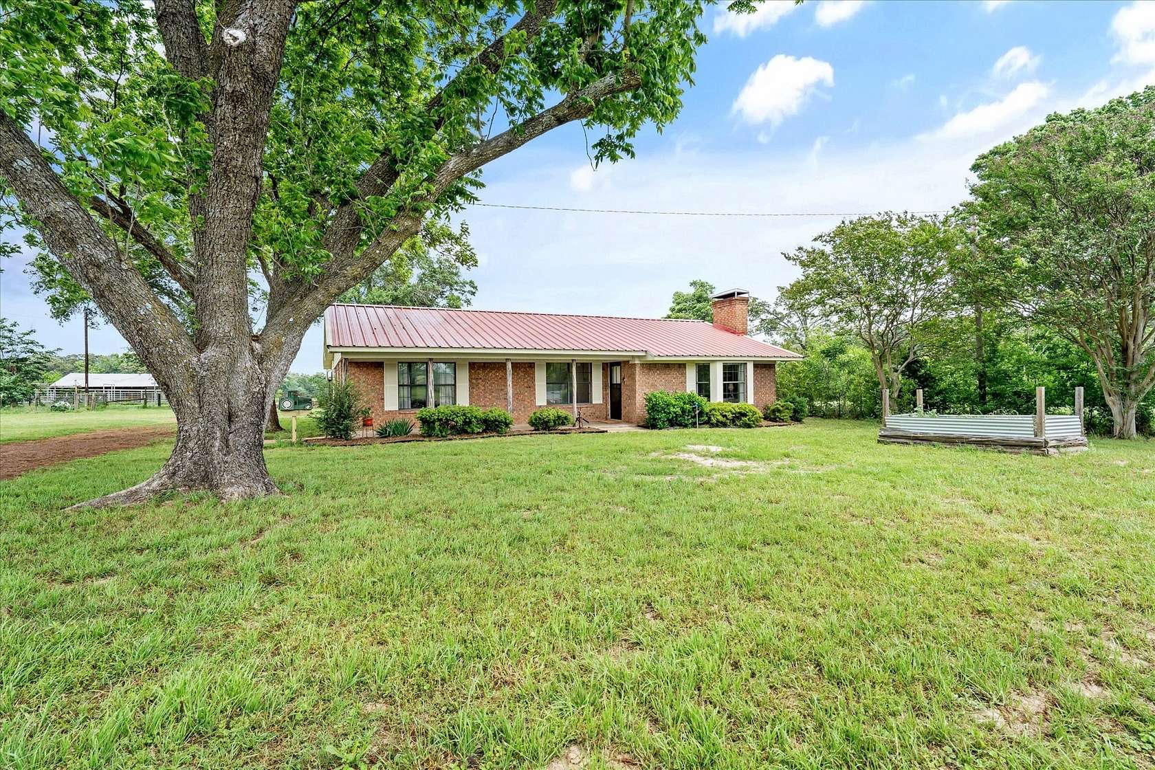 19.3 Acres of Land with Home for Sale in Ben Wheeler, Texas