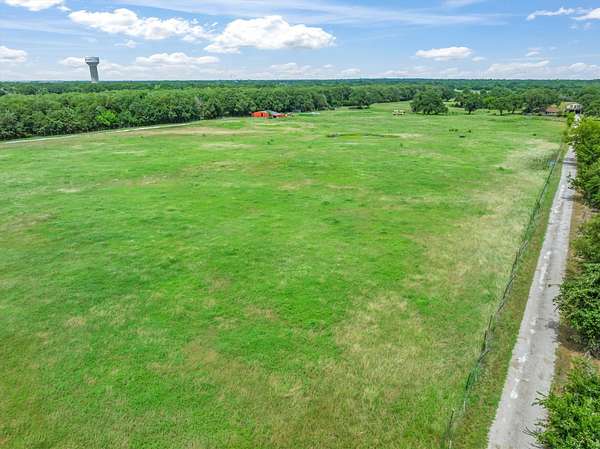 25 Acres of Agricultural & Residential Land for Sale in Terrell, Texas