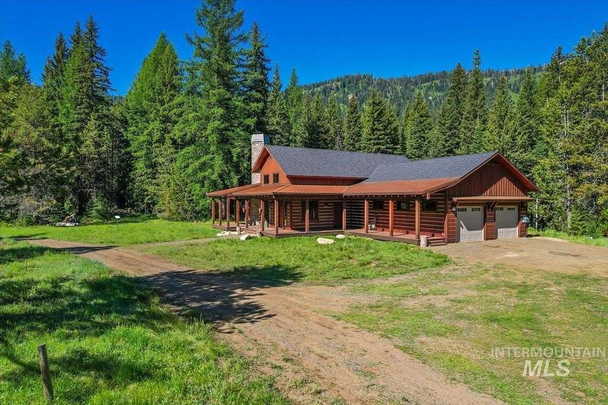 25 Acres of Recreational Land with Home for Sale in Donnelly, Idaho
