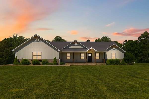 10 Acres of Land with Home for Sale in Russell Springs, Kentucky