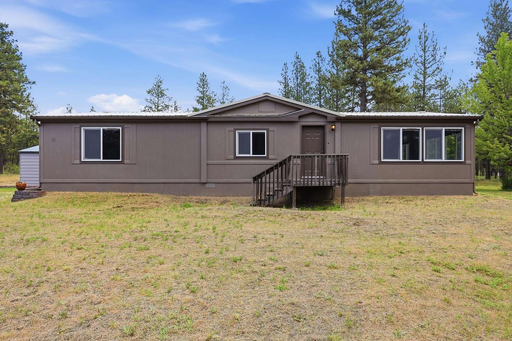 5.5 Acres of Land with Home for Sale in Spangle, Washington
