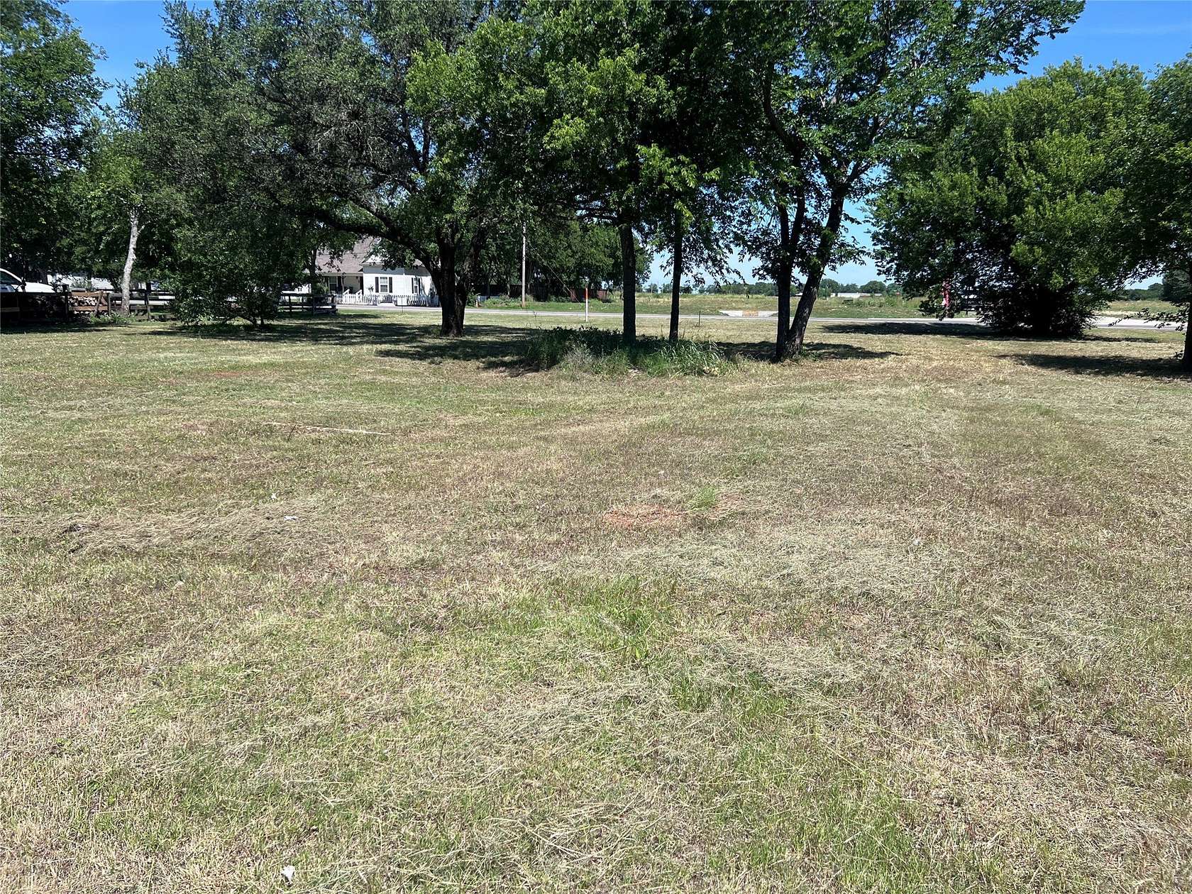 Residential Land for Sale in Rio Vista, Texas