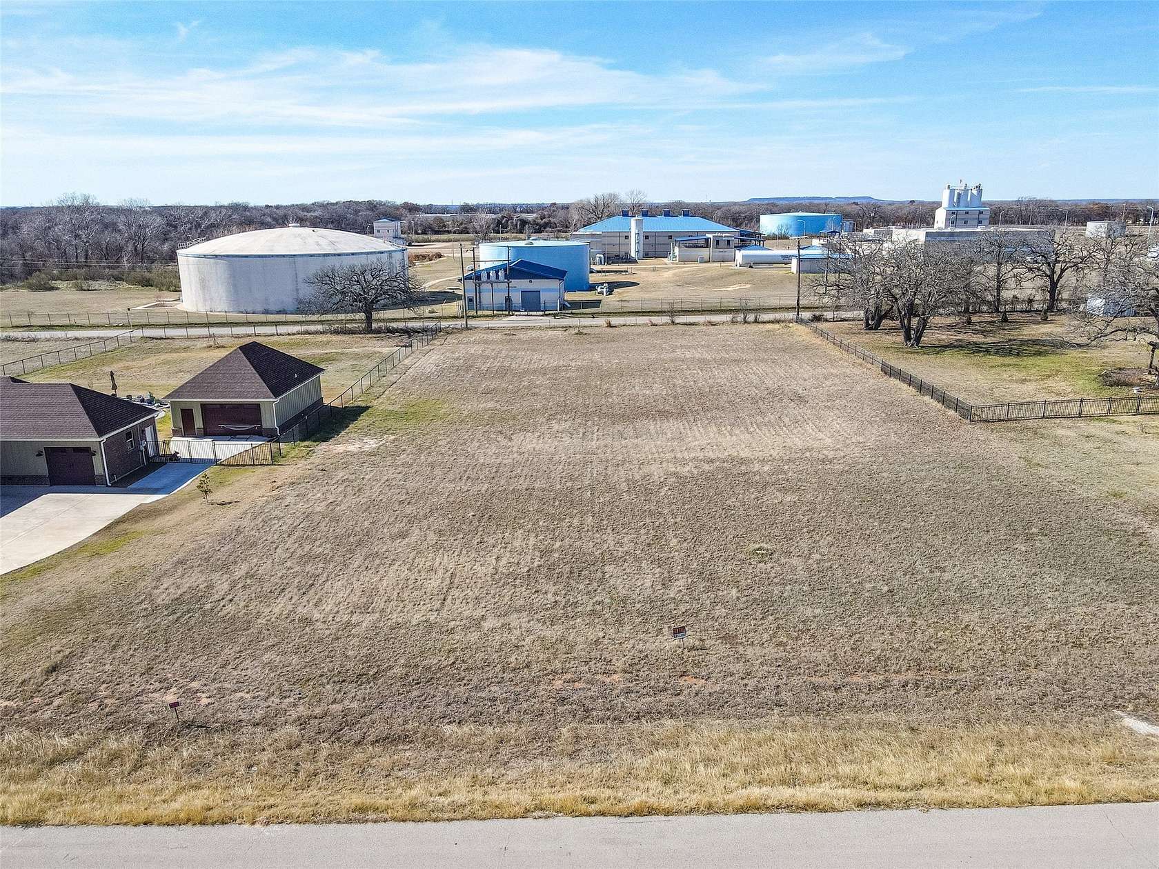 1 Acre of Residential Land for Sale in Granbury, Texas