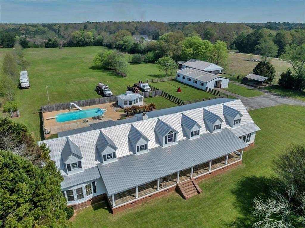 17.4 Acres of Land with Home for Sale in Leesburg, Georgia