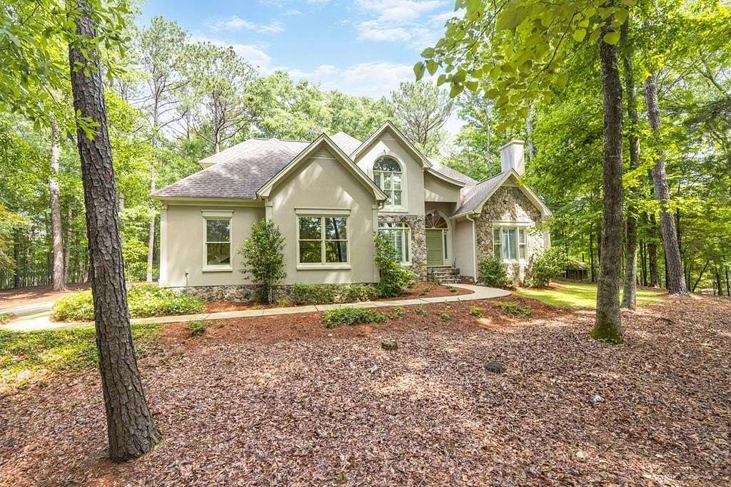 14.7 Acres of Land with Home for Sale in Midland, Georgia
