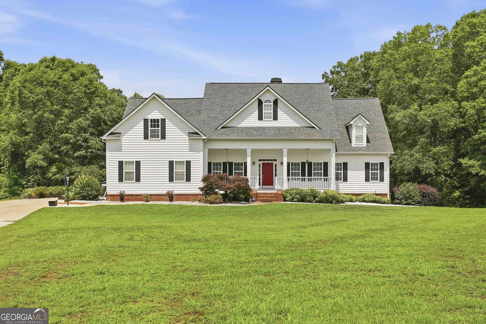 5.62 Acres of Land with Home for Sale in Fayetteville, Georgia