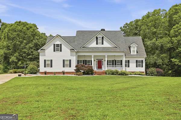5.62 Acres of Land with Home for Sale in Fayetteville, Georgia
