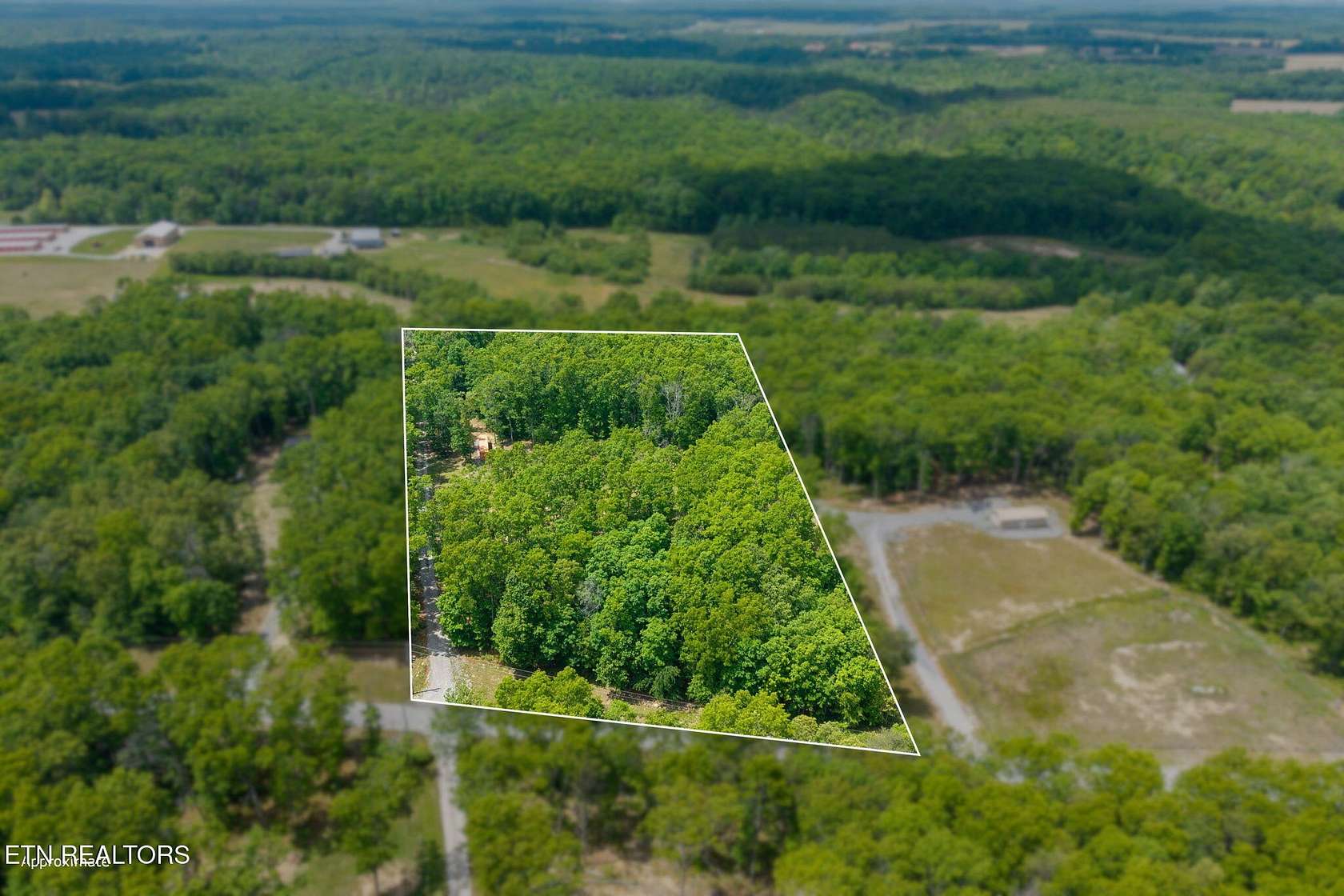 5 Acres of Residential Land for Sale in Monterey, Tennessee
