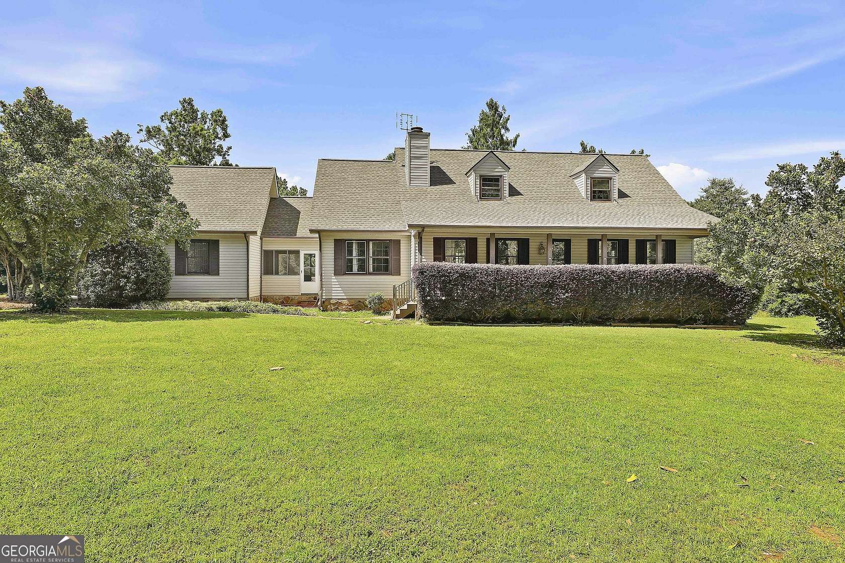 5 Acres of Land with Home for Sale in Fayetteville, Georgia