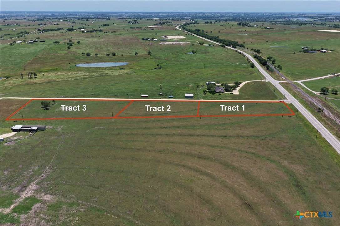 3 Acres of Residential Land for Sale in Shiner, Texas
