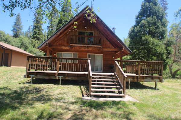 3.79 Acres of Land with Home for Sale in Springville, California