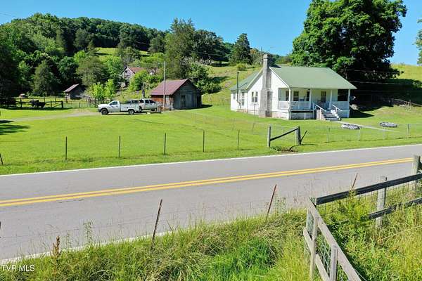 63.3 Acres of Land with Home for Sale in Sneedville, Tennessee
